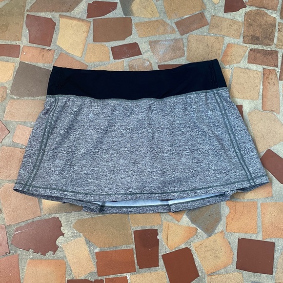 Lululemon Pace Rival Skirt EUC - Picture 4 of 14
